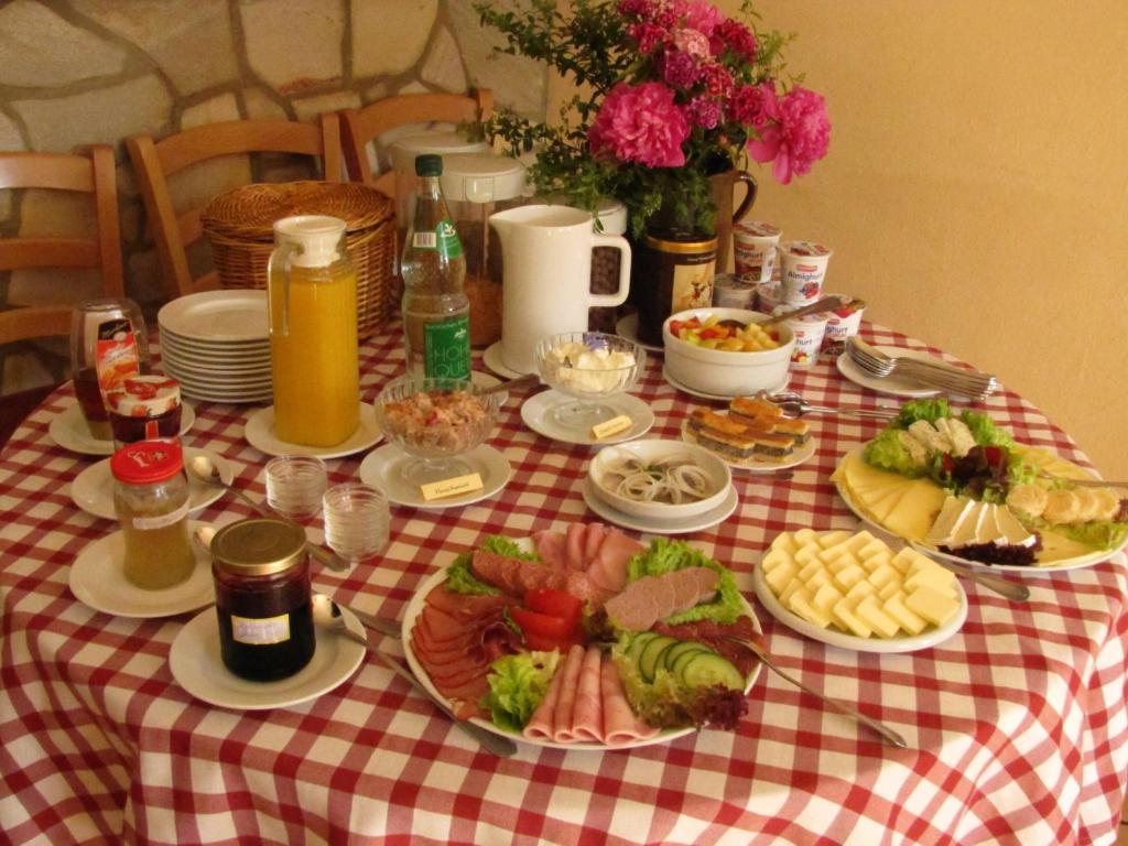 Wirtshaus Neuenkirchen Ξενοδοχείο Neuenkirchen auf Rugen Εξωτερικό φωτογραφία